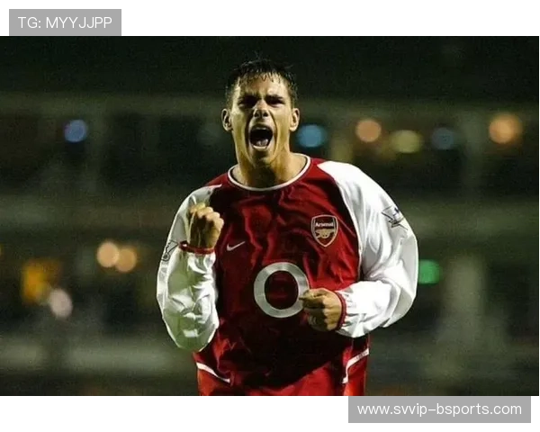 小雷：阿森纳已为争冠铺垫多年，本赛季有实力冲击两至三个冠军-直播吧